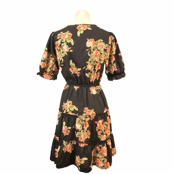 Hint of Blush Floral Tiered Mini Dress Black M Easter - Picture 15 of 15